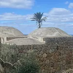 Kirani Hotel *