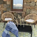 Kirani Hotel *